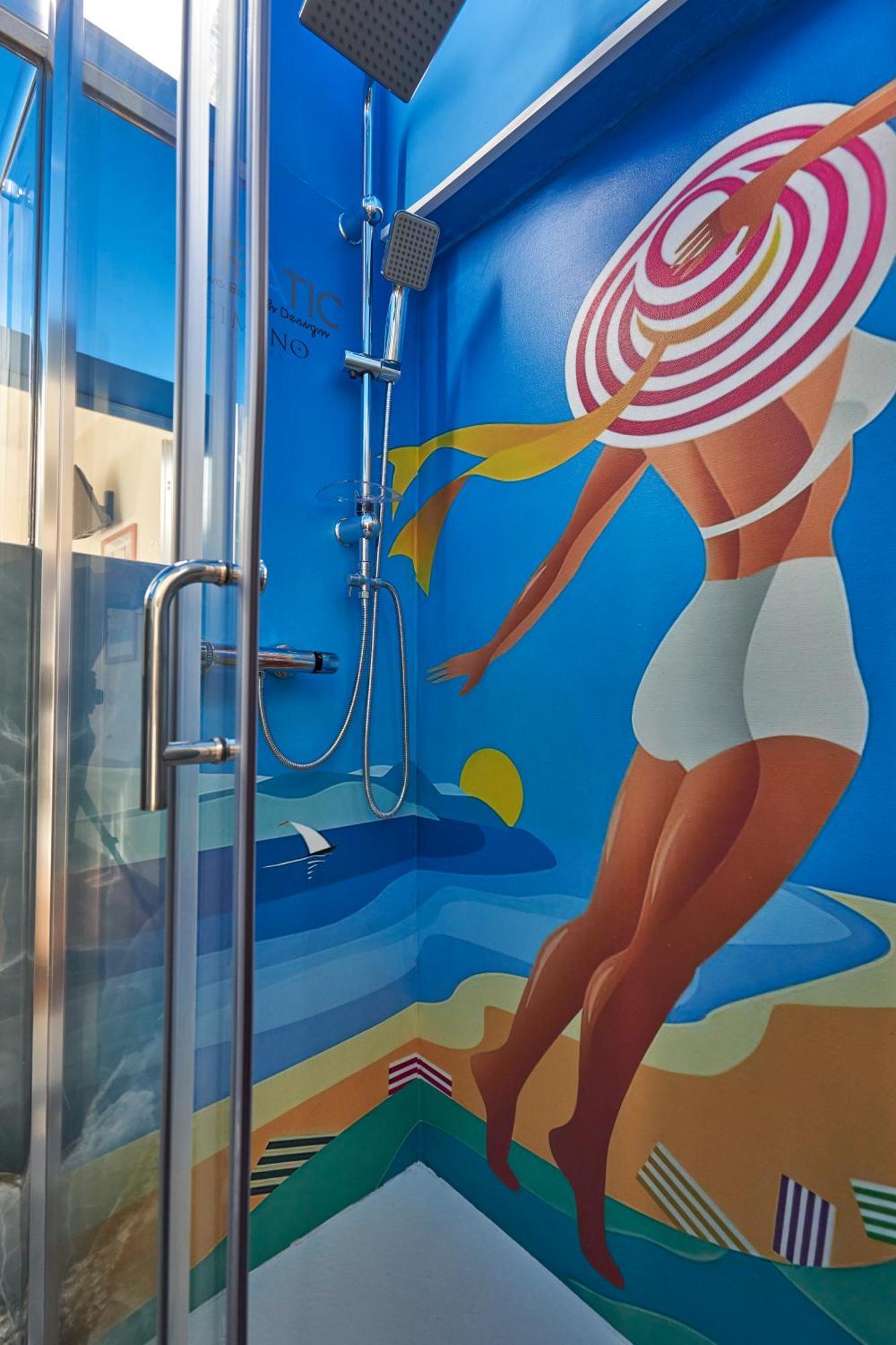 Hotel Adriatica sul Mare Rimini Esterno foto